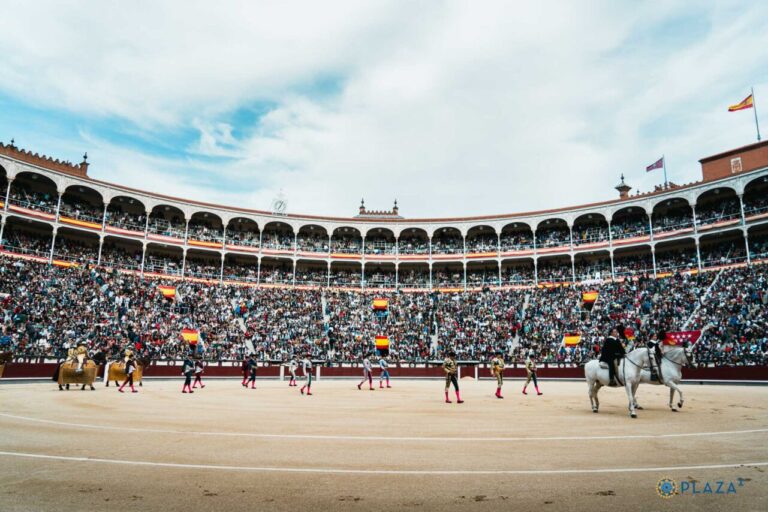Uceda Leal, Daniel Luque et Emilio de Justo, avec les Bulls de La Quinta, dans le neuvième de San Isidro (Sales: Sales)