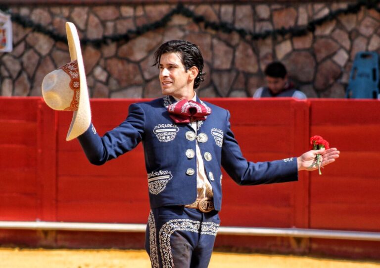 López Simón réapparaît et se retrouve au Mexique