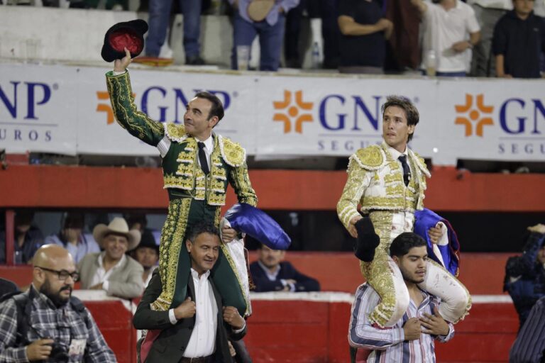 Enrique Ponce et Arturo Gilio : un après-midi mémorable à Monterrey