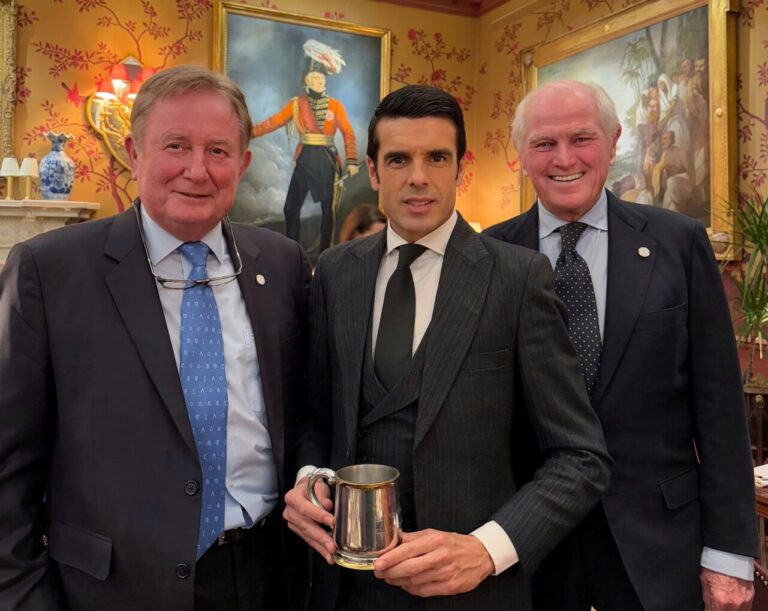 Emilio de Justo, reconnu par le London Bullfighting Club