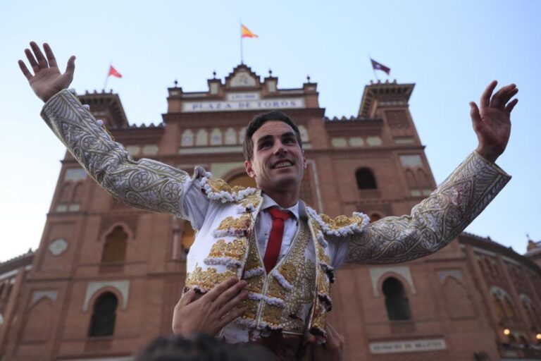 Fernando Adrián et Alejandro Chicarro, protagonistes de Miraflores de la Sierra