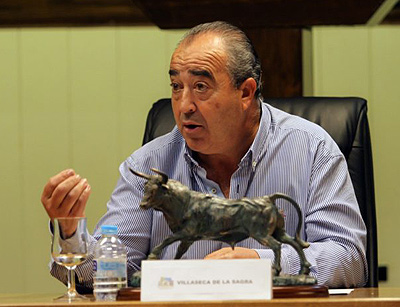 Jesús Hijosa, maire de Villaseca de la Sagra : « Les gens se précipitent dans la fête et nous remplirons la place »