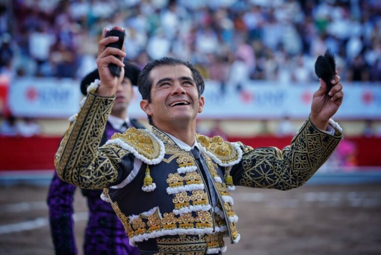 Joselito Adame revient sur la Plaza de Mérida
