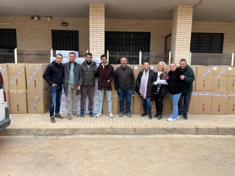L'École Régionale de Tauromachie d'Ubrique offre « trente toilettes » aux personnes touchées par DANA à Sedaví
