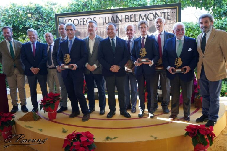 La grande saison de Borja Jiménez et Santiago Domecq et la carrière d'Emilio Muñoz remportent les prix 'Juan Belmonte'