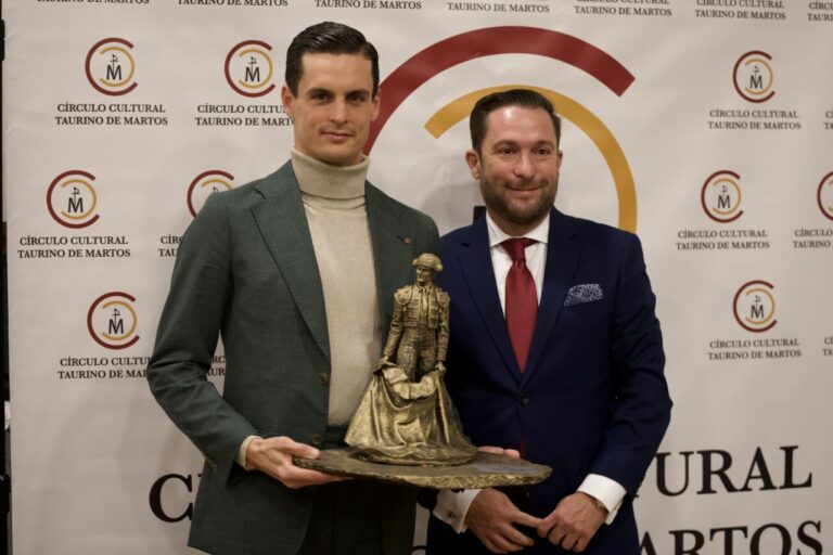 Le Cercle Culturel Taurin Martos récompense David Galván comme torero révélation de la saison 2024