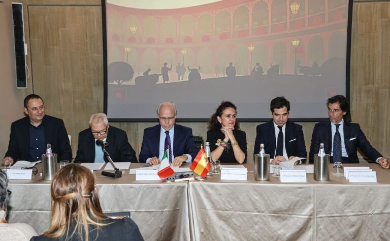 Le Club Taurin de Milan célèbre son 40e anniversaire avec d'éminentes personnalités culturelles et taurines internationales