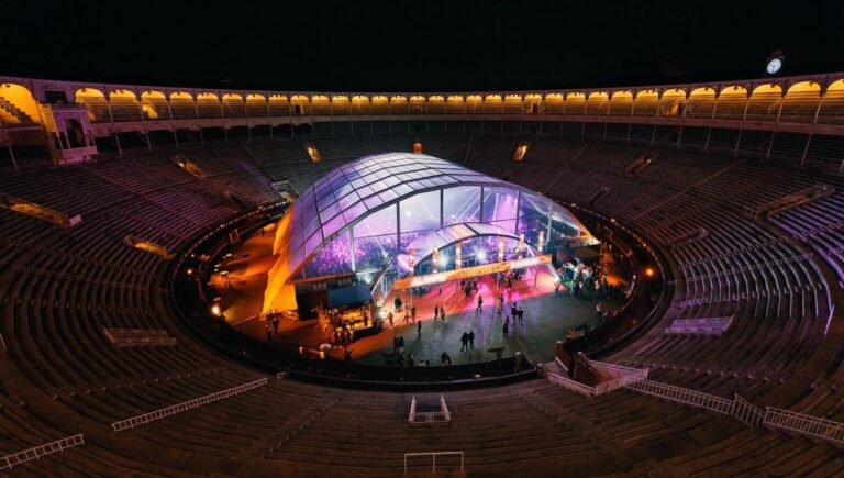Live Las Ventas et les sons de Noël : grand concert de chants de Noël avec Raya Real