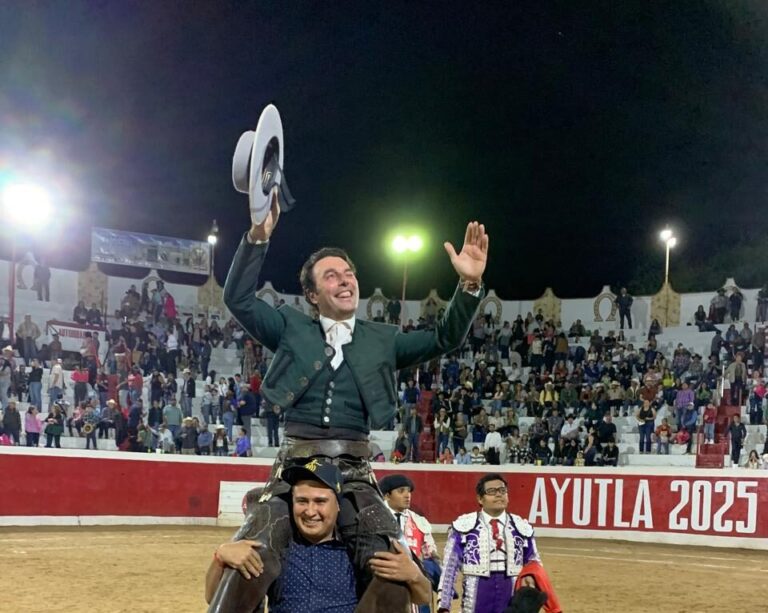 Andy Carthagène est toujours imbattable: trois oreilles à Ayutla