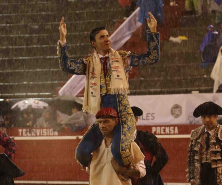 José Arcila surmonte l'inondation et ouvre la grande porte à Manizales