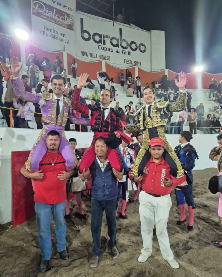 Juan Pablo Sánchez, Diego Sánchez et Armillita IV Triumph à Villa Hidalgo (plus de célébrations)