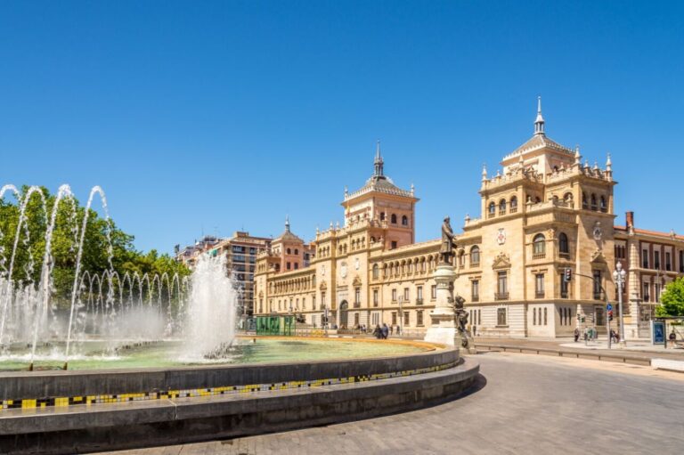 L'histoire, la tradition, la culture et le patrimoine à la place promotionnelle de l'Athenaeum culturel «Valladolid Taurina City»