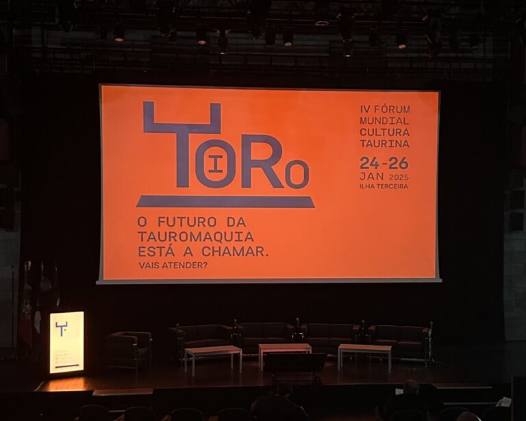 Les Açores, épicentre de la tauromachie avec le IVe Forum mondial de la culture taurine