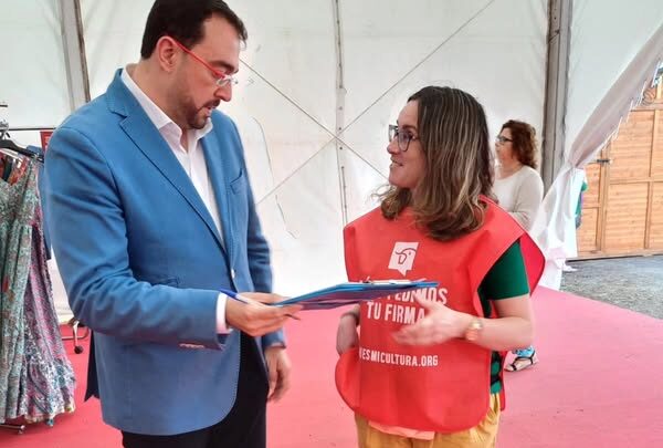 Adrián Bardón «signe» une nouvelle attaque contre la corrida dans les Asturias