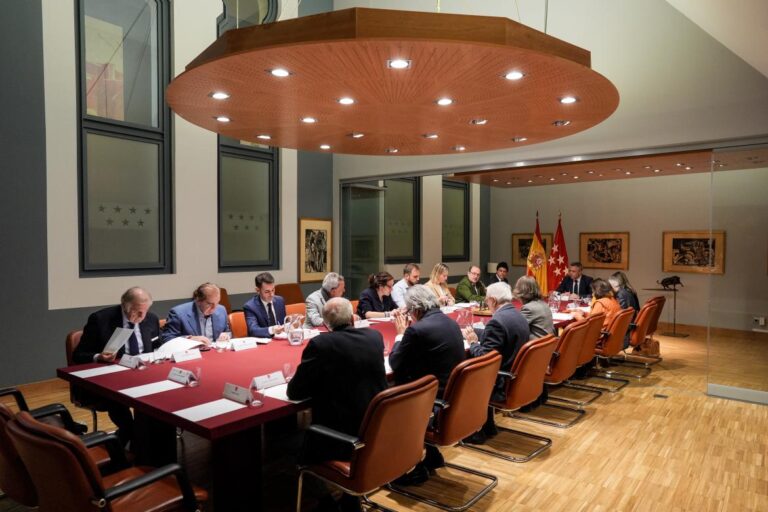 La communauté de Madrid approuve les affiches de San Isidro 2025