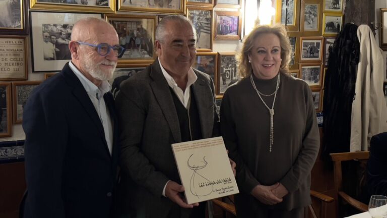 Le maire de Villaseca de la Sagra assiste au rassemblement des «Sages del Toreo» en Albacete
