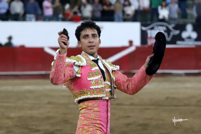 Oreille pour Leo Valadez dans le revoir émotionnel de Ponce à Guadalajara