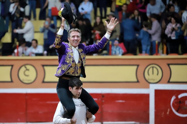 Remplissez et émotion dans les adieux de Pablo Hermoso de Mendoza de Huamantla