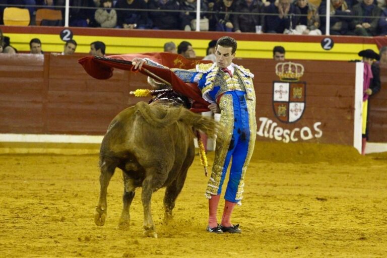 Fernando Adrián: un début explosif de 2025 au sommet de la corrida