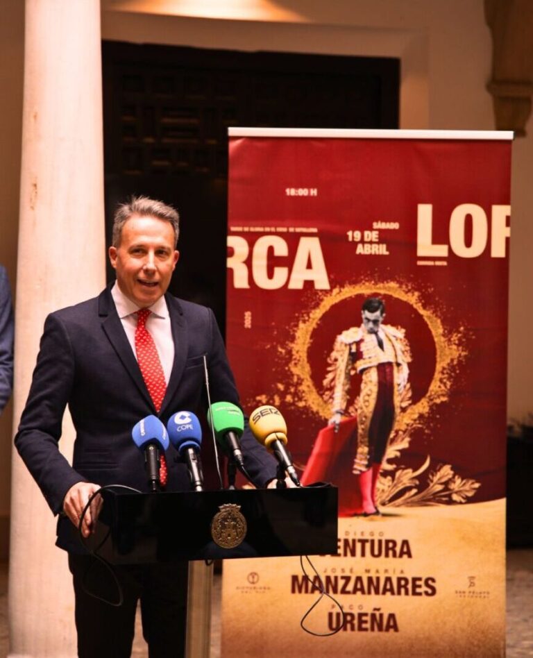 Fulgencio Gil, maire de Lorca: «Nous parions sur la qualité, le sérieux et l'engagement envers la corrida»