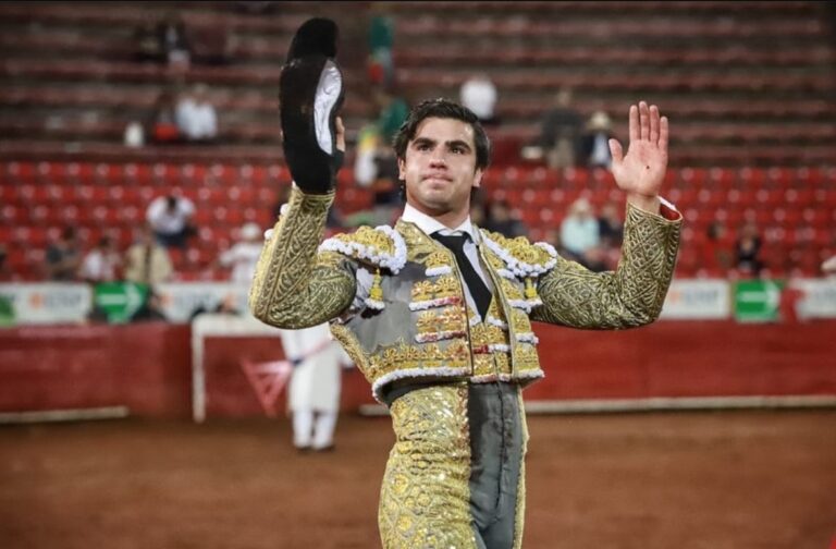 Jesús Enrique Colombo, retournez sur le ring dans l'après-midi de sa confirmation au Mexique