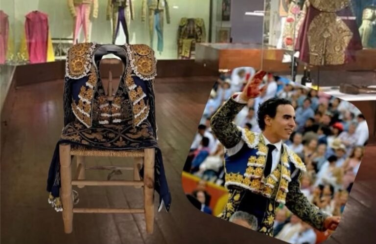 Joaquín Galdós fait don de sa robe scapulaire en or au musée de taureaux d'Acho