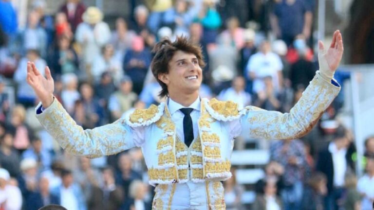 Roca Rey, face à la jeunesse I Corrida: «Je veux les inviter à aller avec qui nous a emmenés aux Bulls pour la première fois, nos grands-parents et parents»
