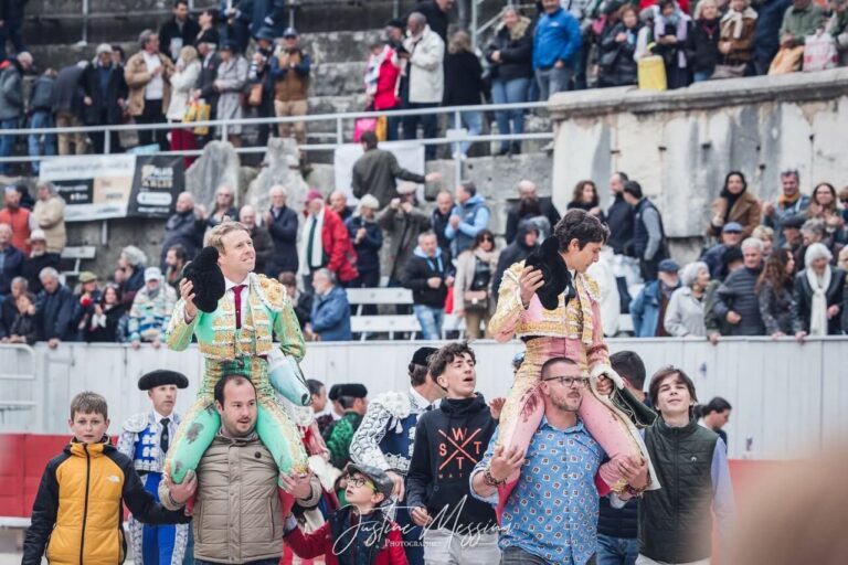 Castella, Clemente et le Parallejo en prennent note à la foire de Pâques d'Arles
