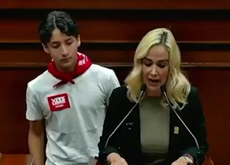 Le discours inhabituel d'un membre du Congrès à Aguascalientes: «  Vivre sans se battre n'est pas vivant '