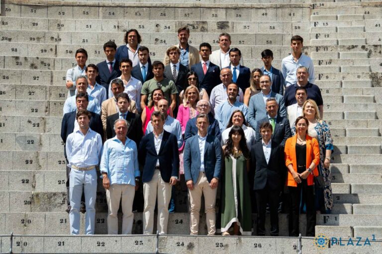 A tiré au sort les postes des écoles dans les cordes qualifiées de la «route vers les ventes»