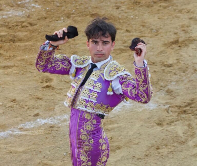 Grande Puerta pour Joselito de Córdoba et oreille pour Villita à Puebla de Don Rodrigo