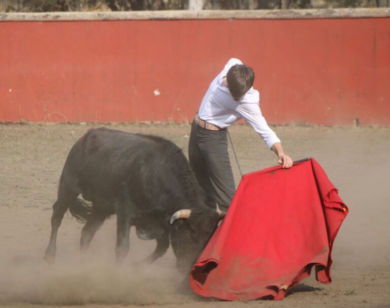 Mario Vilau se prépare à Rancho Seco pour son engagement à Apizaco