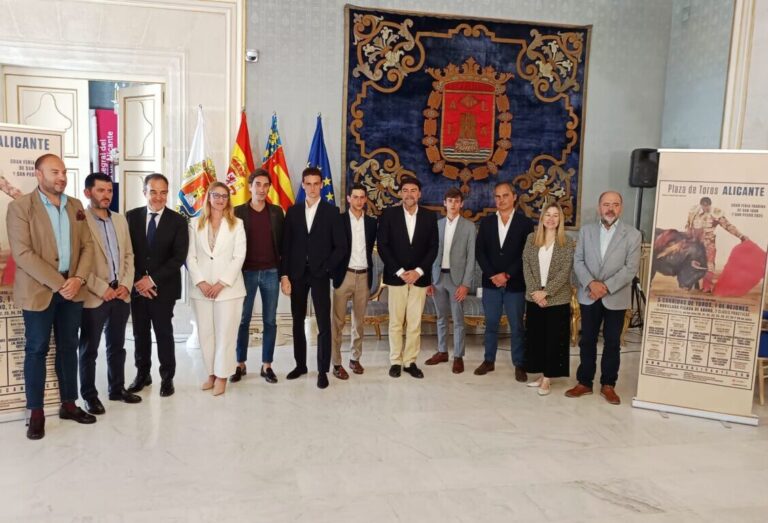 Nacho Lloret, à propos de la foire de feu de joie 2025: «Étant Alicante, nous voulions faire le meilleur salon possible et je pense que nous l'avons réalisé»