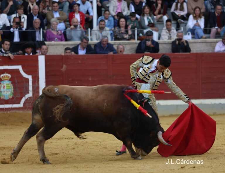 VILLASECA: David Guérrez Borda El Toreo et se tient avec le «Silver Potter»