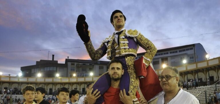 Frapper à la table Colombo à Teruel, devant une bonne corrida par Murteira