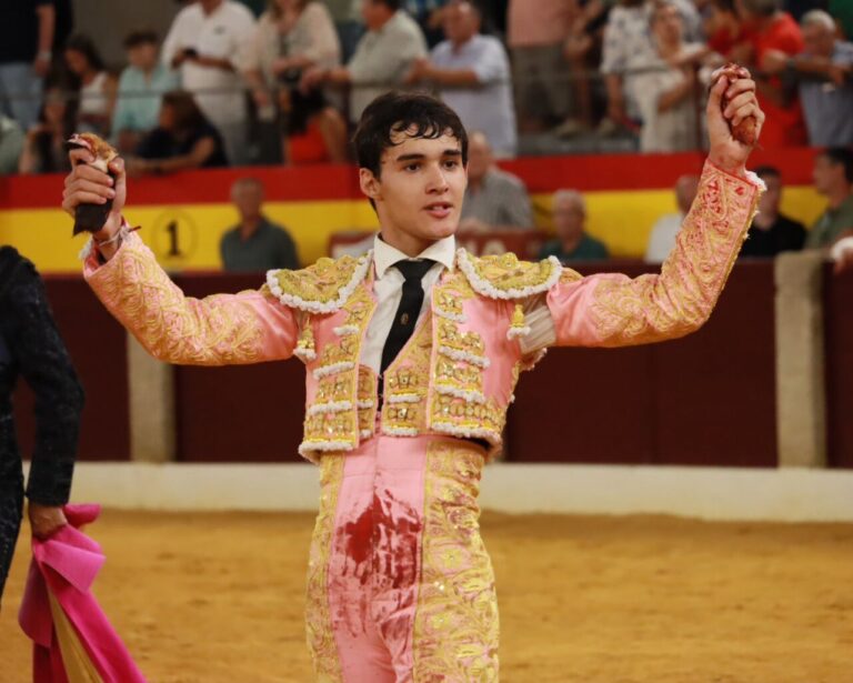 Tomás Bastos et Jorge Hurtado, grand triomphe à Almendrejo