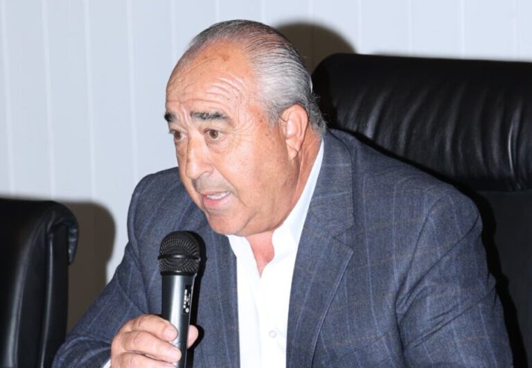 Jesús Hijosa, maire de Villaseca de la Sagra : « Presque toutes les barrières et contre-barrières ont déjà été vendues pour le 21 mars »