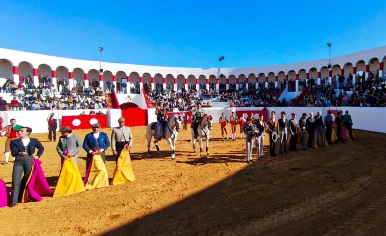 Festival divertissant à Mourao