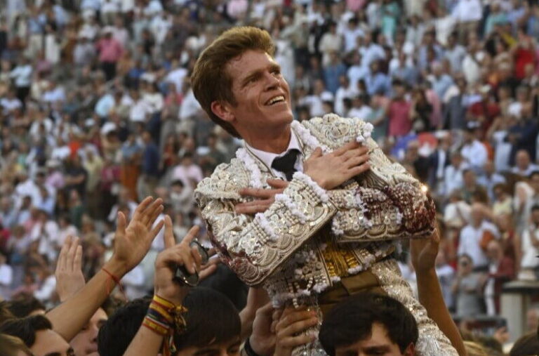 Julián Guerra explose : « Tuer six taureaux à Madrid mérite plus qu'une plaisanterie de Ramón García »