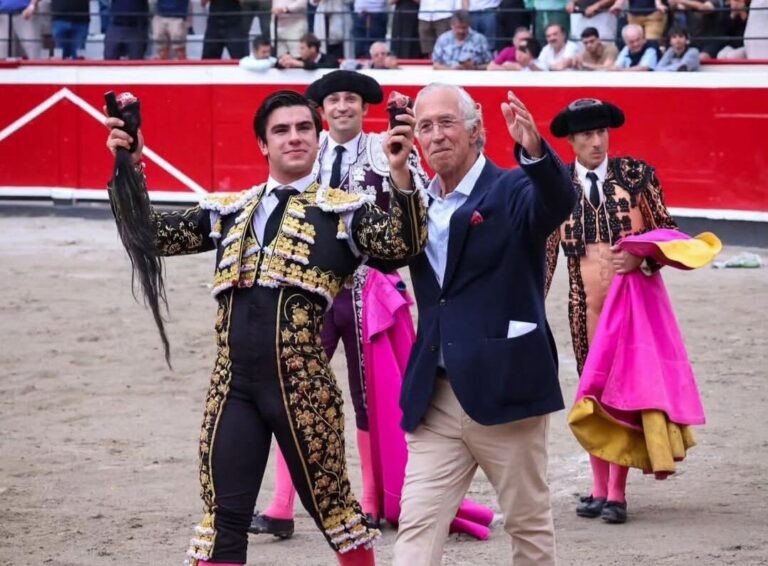 Colombo revient à Azpeitia après la grâce d'un taureau Murteira Grave en 2024