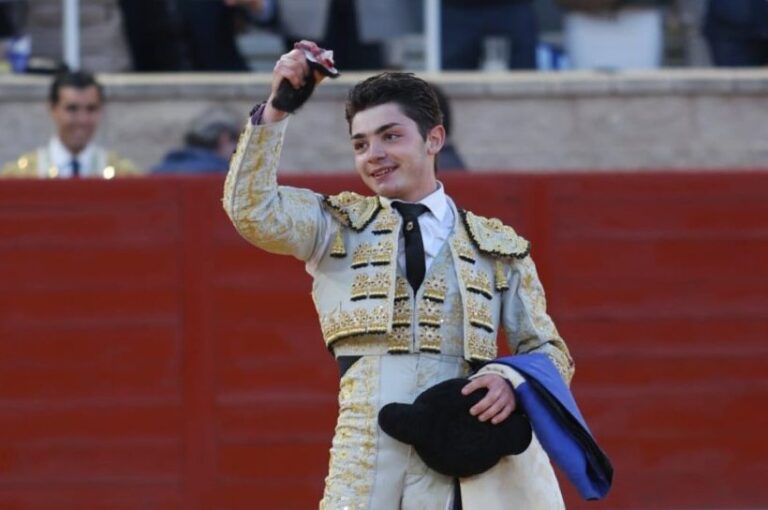 Villaseca de la Sagra défie le froid dans une corrida d'avenir
