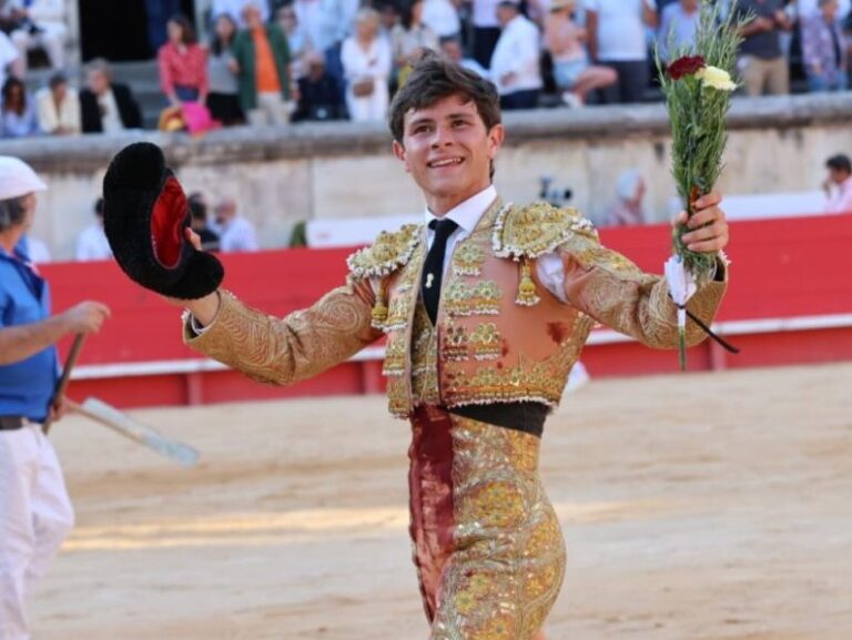 Miguel Ángel Perera et Aarón Palacio, premières oreilles de la foire de Nîmes