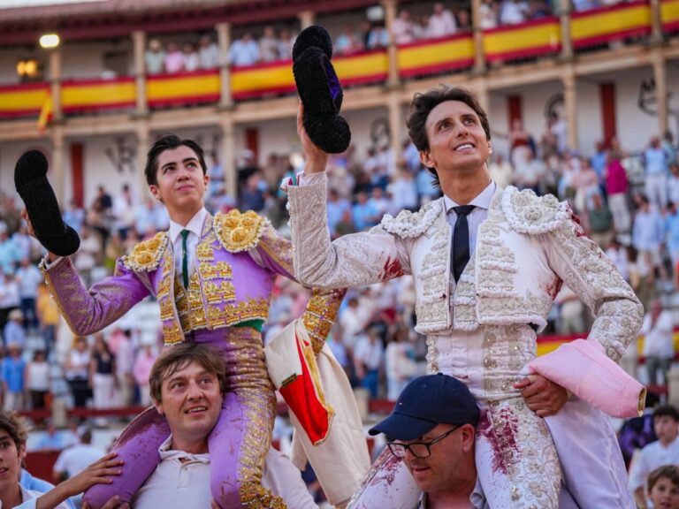 Roca Rey et Marco Pérez concourent à Cáceres
