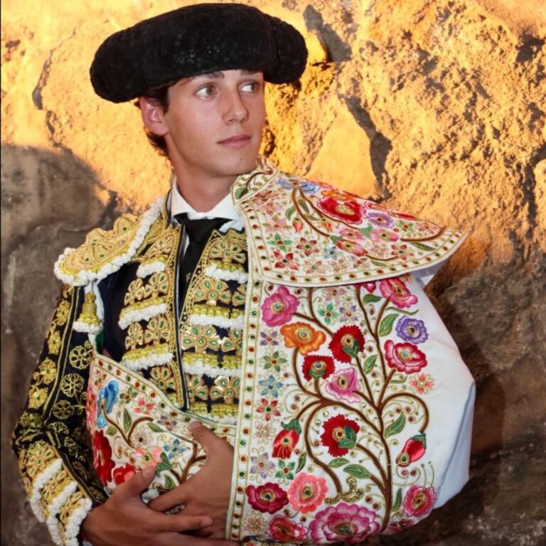 Javier Cuartero ferme le casting d'Alicante dans le circuit valencien de Novilladas