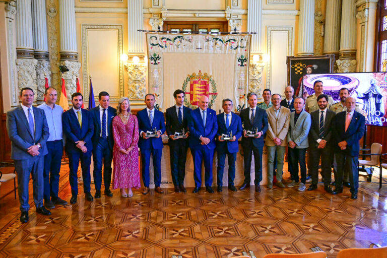 Rufo, Victorino Martín, Juan Bernal et Rafael González reçoivent leurs prix en tant que lauréats de Valladolid 2025