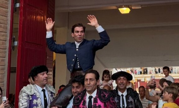 Sebastián Fernández, nom propre de l'après-midi des rejones à Teruel