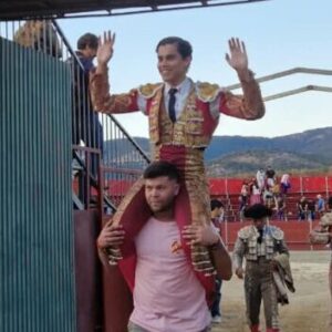 López Ortega choqué à La Granja; triomphes de Rafael de la Cueva, Duarte Fernandes, Acebo, Cristian González…