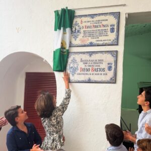 Constantina rend hommage au rejoneador Rafael Peralta
