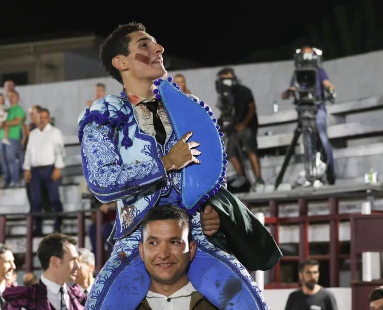 David Gutiérrez triomphe dans son piège à Montánchez ; López Ortega, deux oreilles à Collado Mediano...


