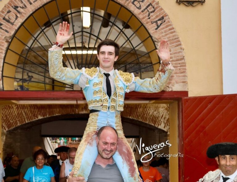 Mario Vilau continue sa séquence triomphale à Calatayud ; cinq oreilles à Cebreros....


